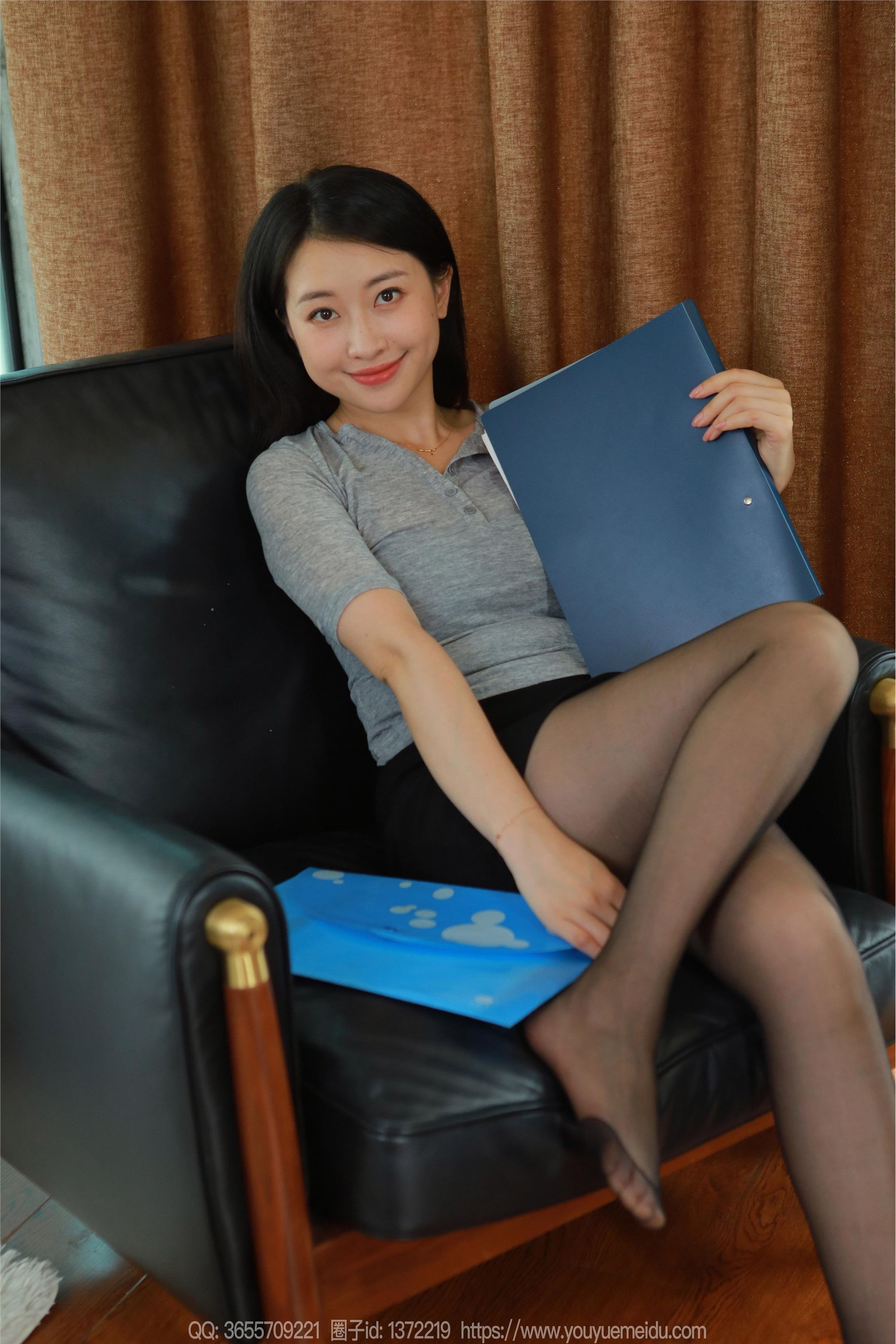 IESS异思趣向  2024.05.05 丝享家 1733 小婕《黑丝短裙（下）》